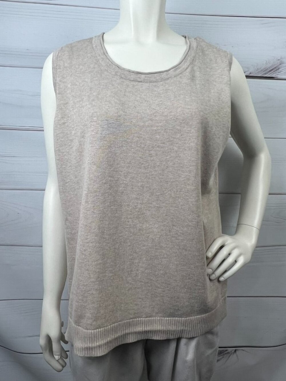 Tan Ribbed Sleeveless Knit Tank Top - Size 14/16 - Great Used Condition